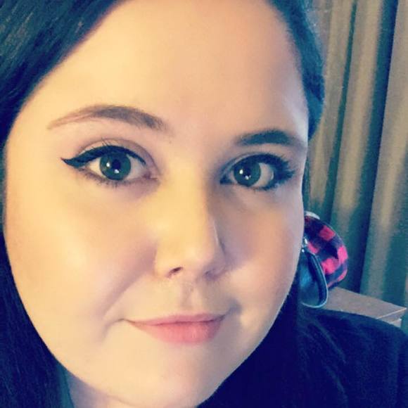 Meet your Posher, Sara - Picture 1 of 1